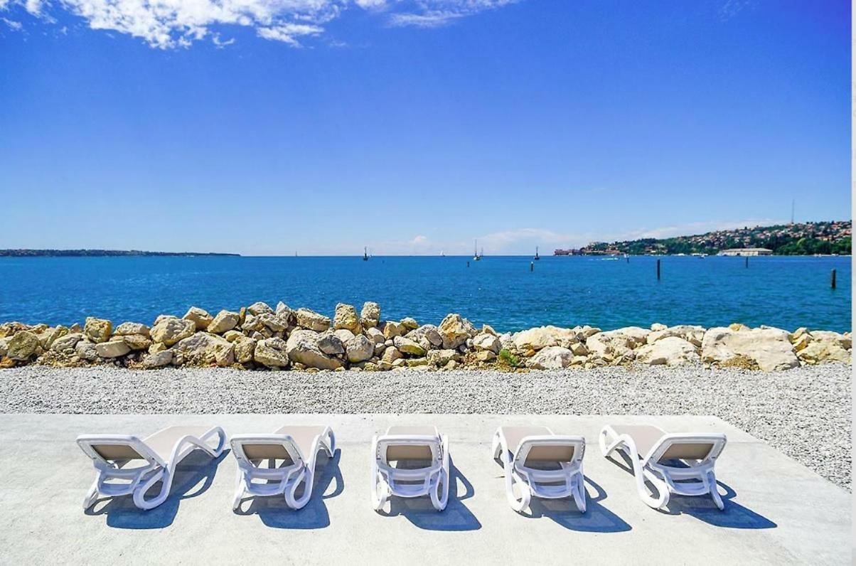 Stella Blue Floating House Portoroz Hotel ภายนอก รูปภาพ