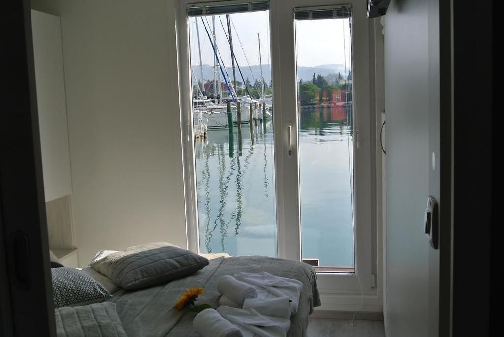 Stella Blue Floating House Portoroz Hotel ภายนอก รูปภาพ